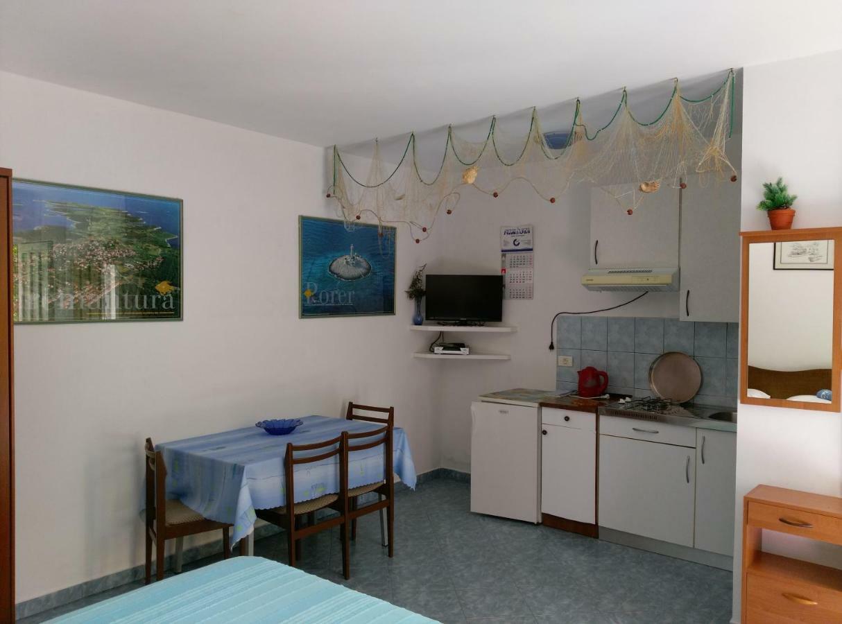 Vila Milla Premantura Exteriér fotografie