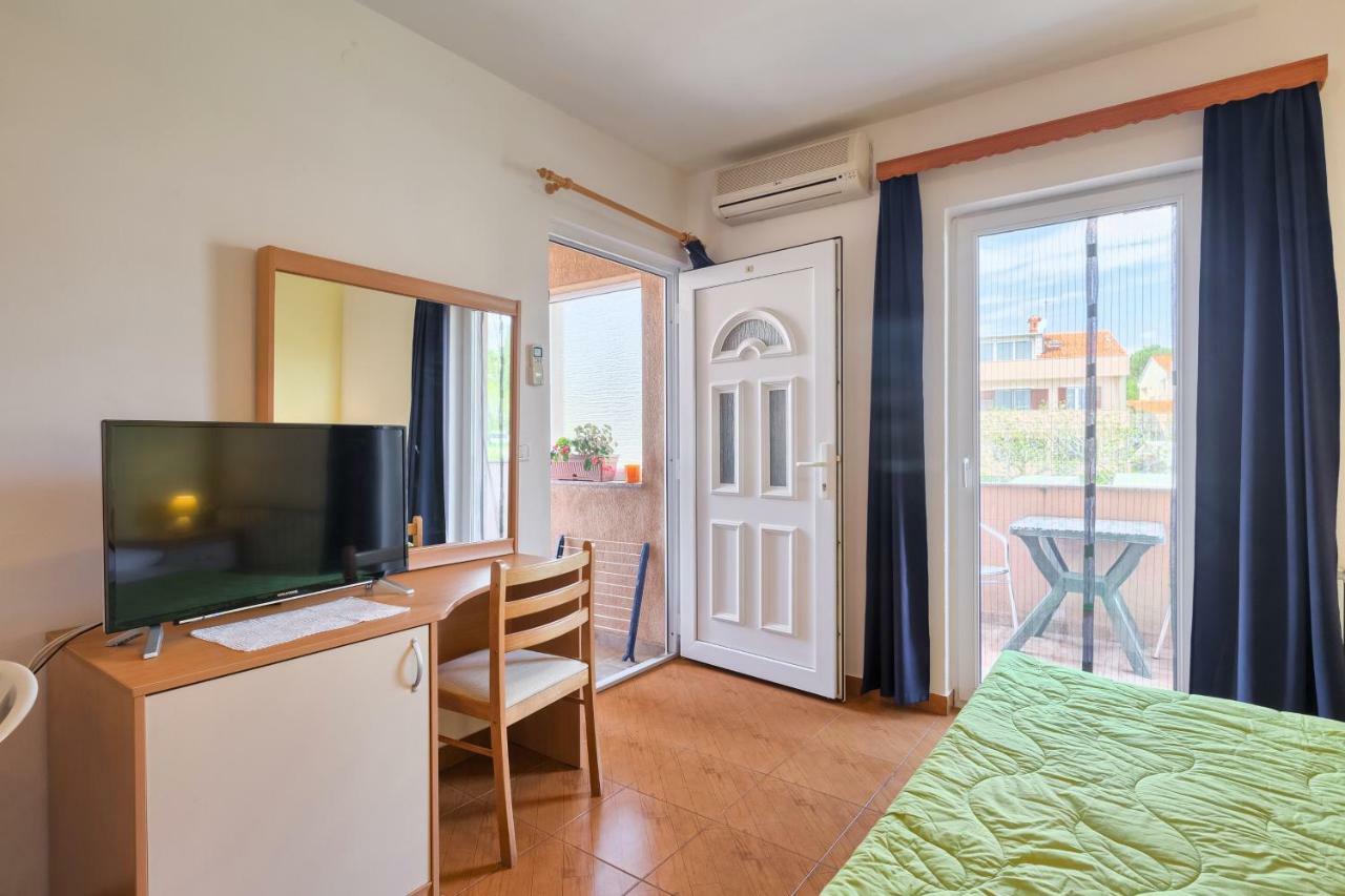 Vila Milla Premantura Exteriér fotografie