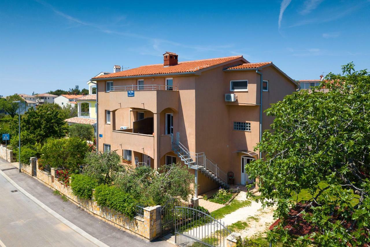 Vila Milla Premantura Exteriér fotografie
