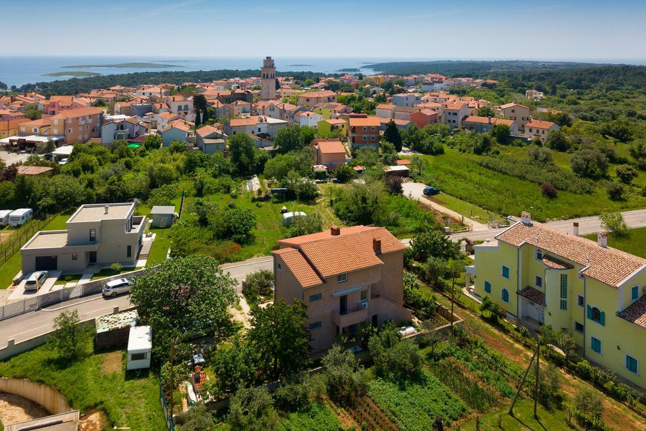 Vila Milla Premantura Exteriér fotografie