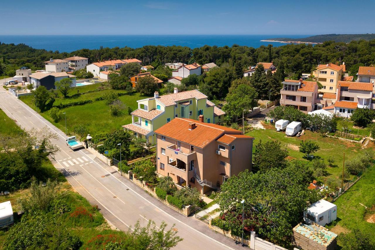 Vila Milla Premantura Exteriér fotografie