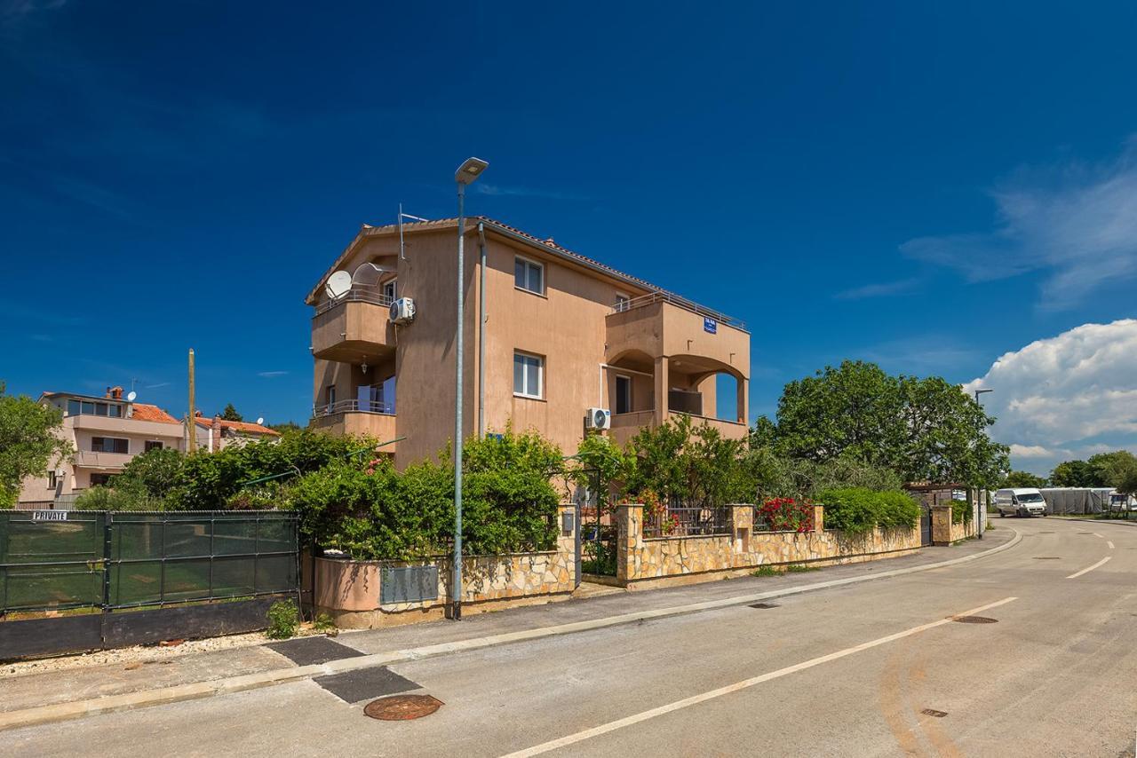 Vila Milla Premantura Exteriér fotografie