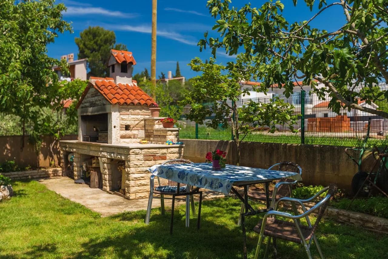 Vila Milla Premantura Exteriér fotografie